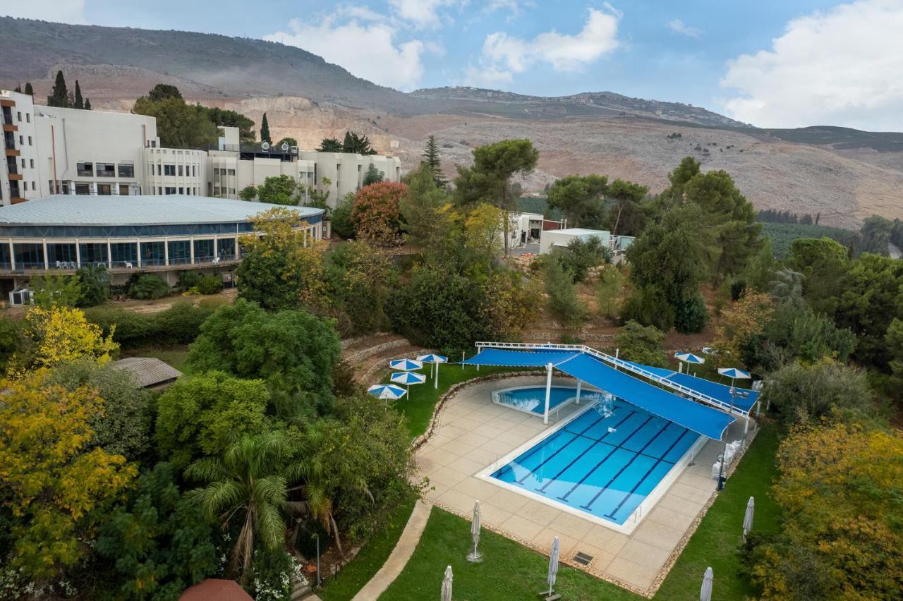 Giladi Hotel Kefar Gil'adi Exterior photo